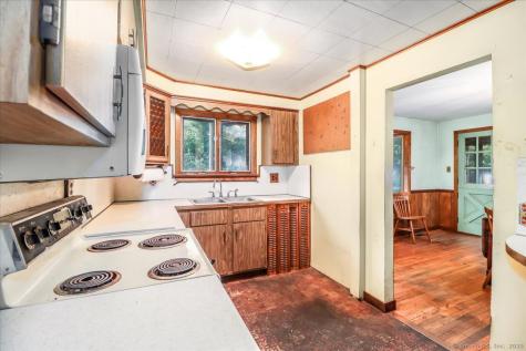 16 and 23 Farrell Road Newtown CT 06470