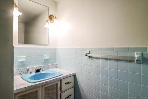 16 and 23 Farrell Road Newtown CT 06470