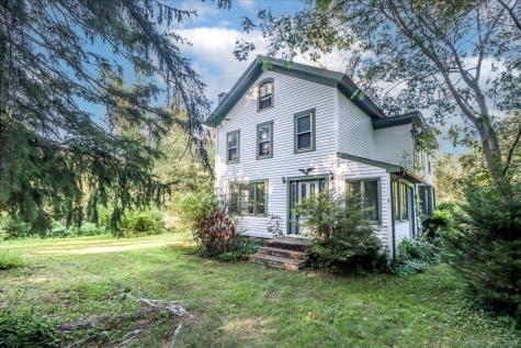 16 and 23 Farrell Road Newtown CT 06470