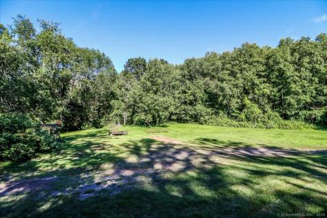 16 and 23 Farrell Road Newtown CT 06470