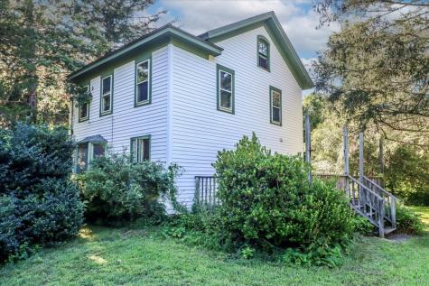 16 and 23 Farrell Road Newtown CT 06470