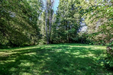 16 and 23 Farrell Road Newtown CT 06470