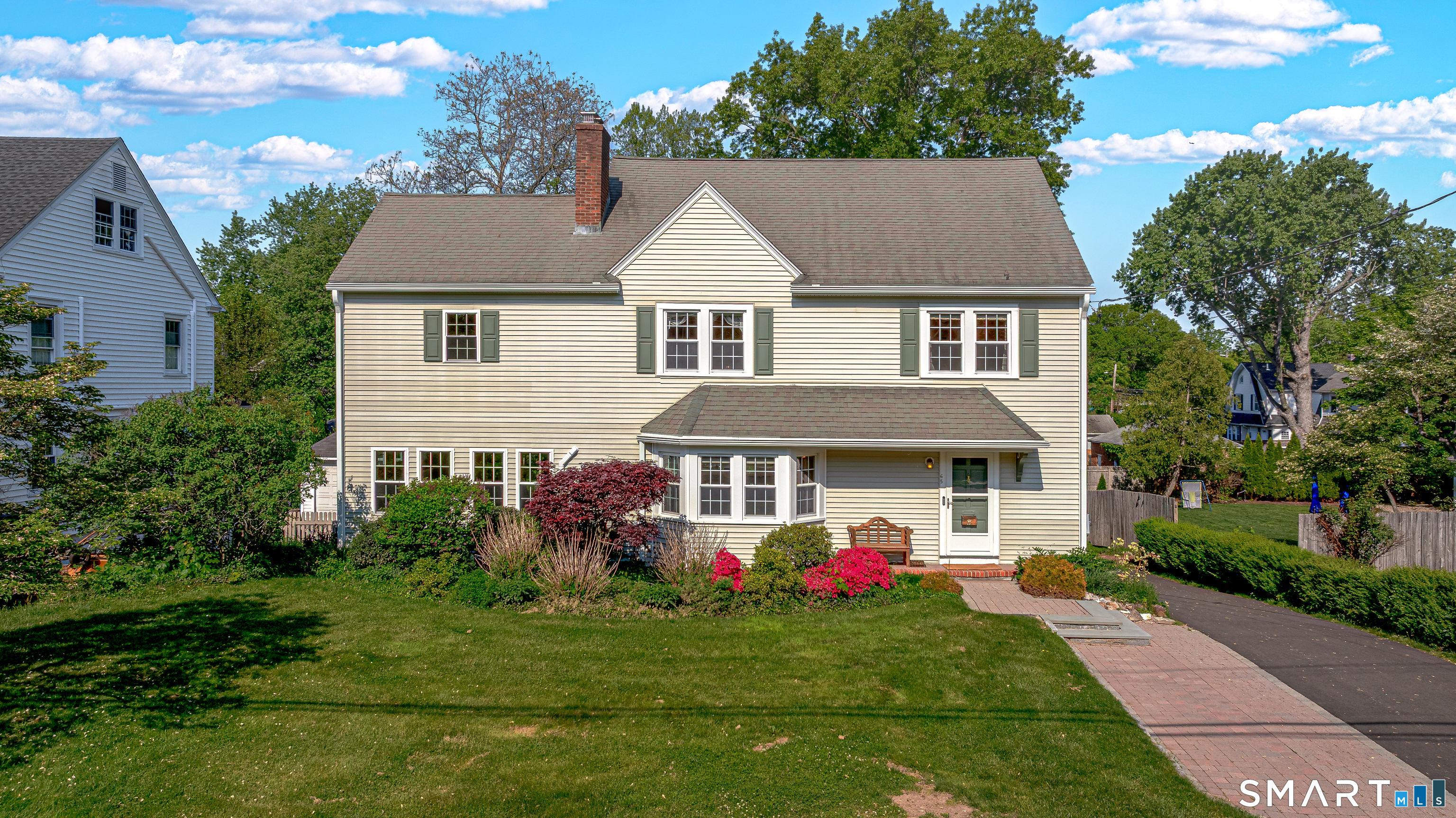 65 Auburn Road West Hartford CT 06119