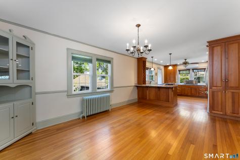 65 Auburn Road West Hartford CT 06119