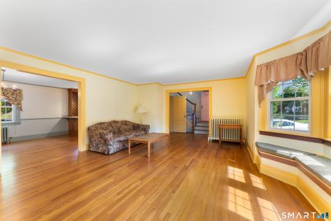 65 Auburn Road West Hartford CT 06119