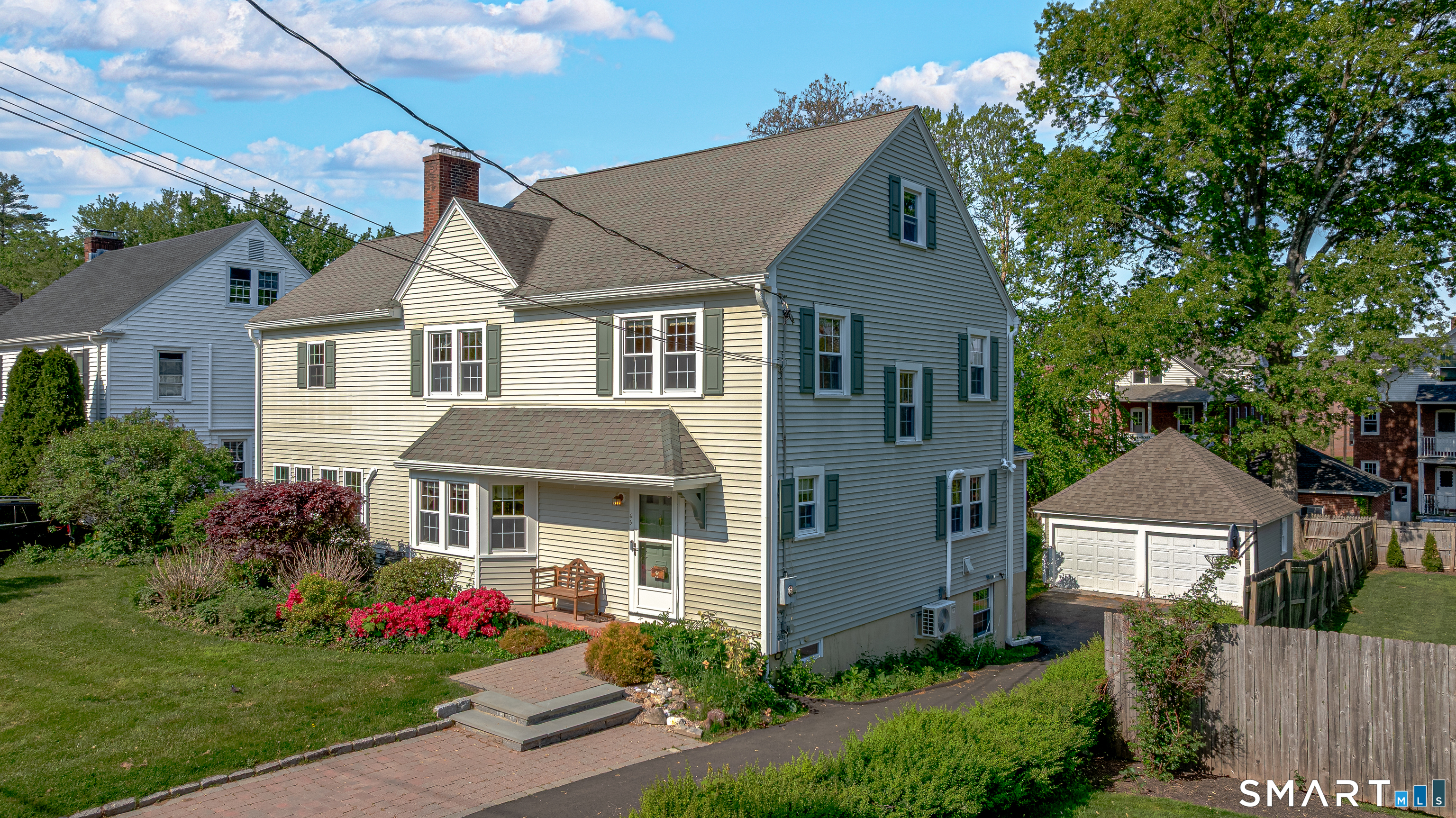 65 Auburn Road West Hartford CT 06119