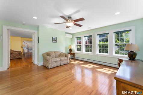 65 Auburn Road West Hartford CT 06119