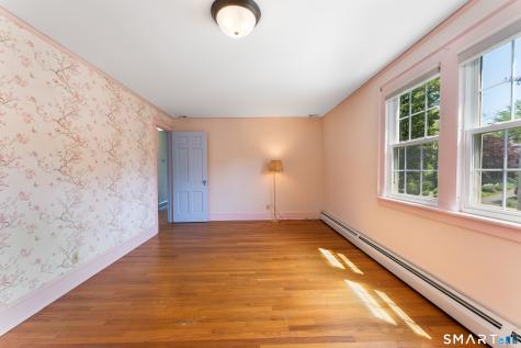 65 Auburn Road West Hartford CT 06119