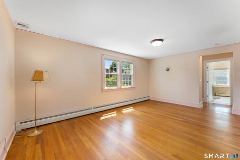 65 Auburn Road West Hartford CT 06119