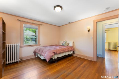 65 Auburn Road West Hartford CT 06119