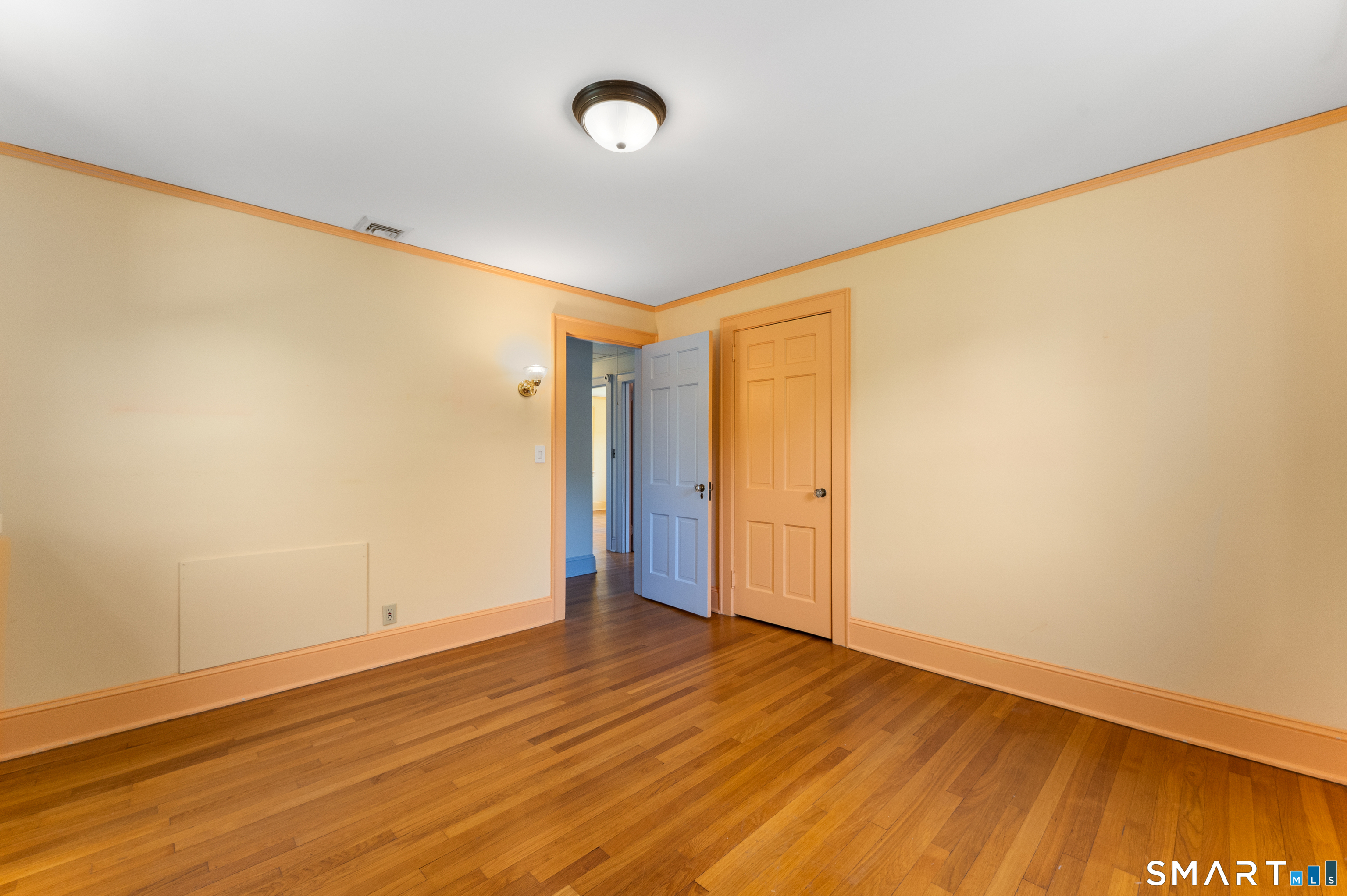 65 Auburn Road West Hartford CT 06119