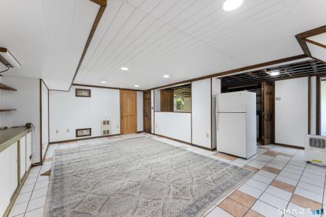 65 Auburn Road West Hartford CT 06119
