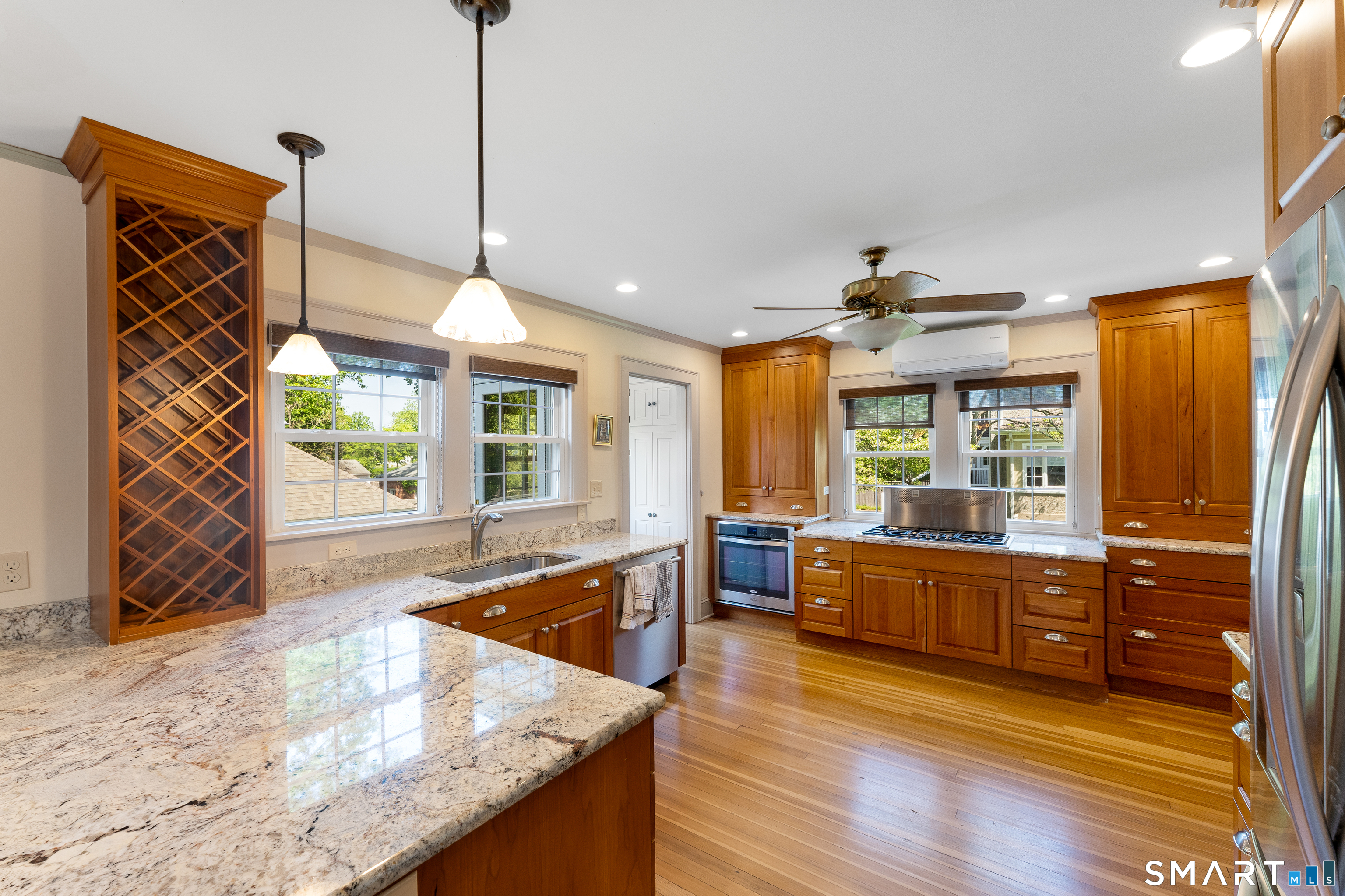 65 Auburn Road West Hartford CT 06119