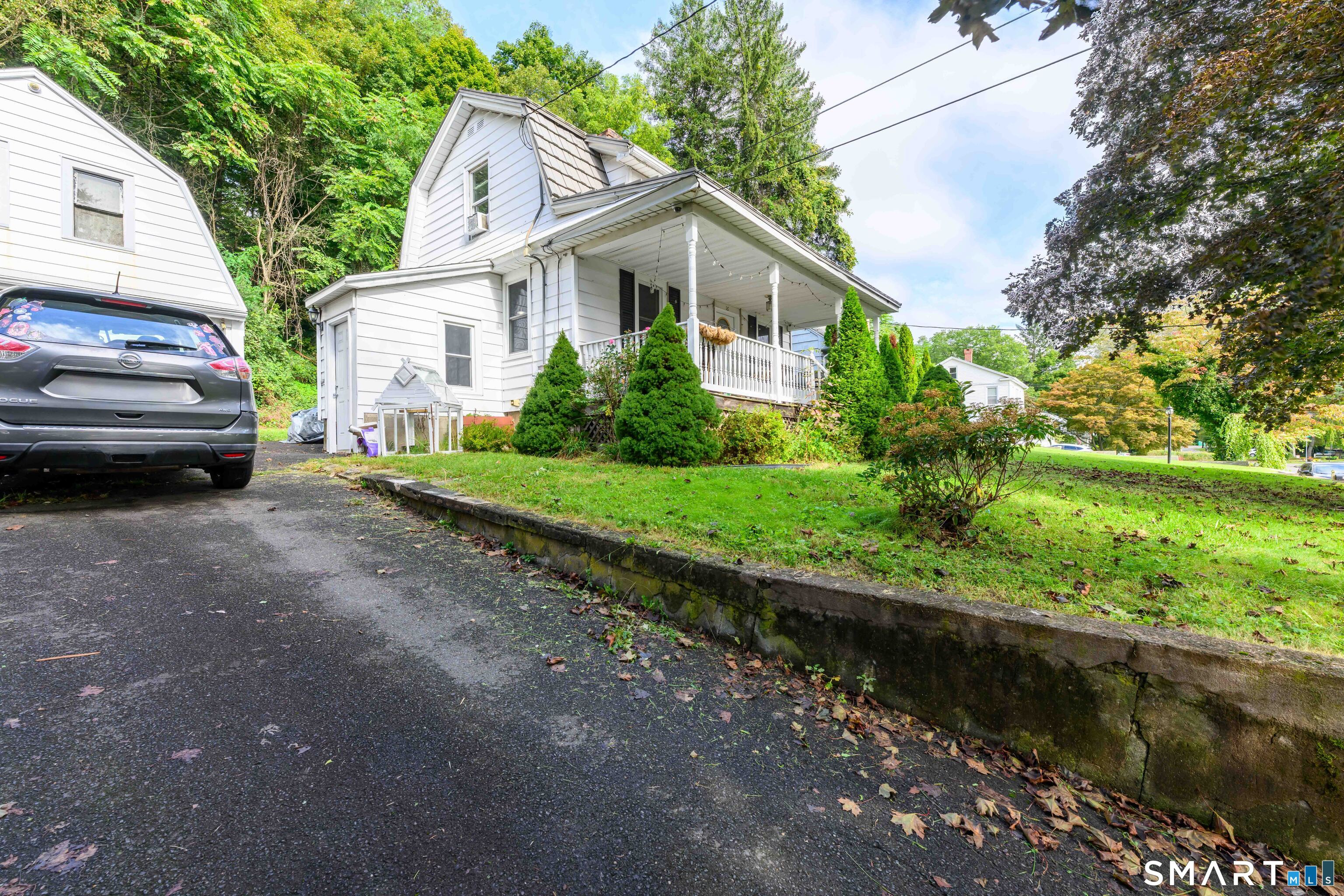 16 Linden Avenue Hamden CT 06518