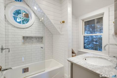 132 Limewood Avenue Branford CT 06405