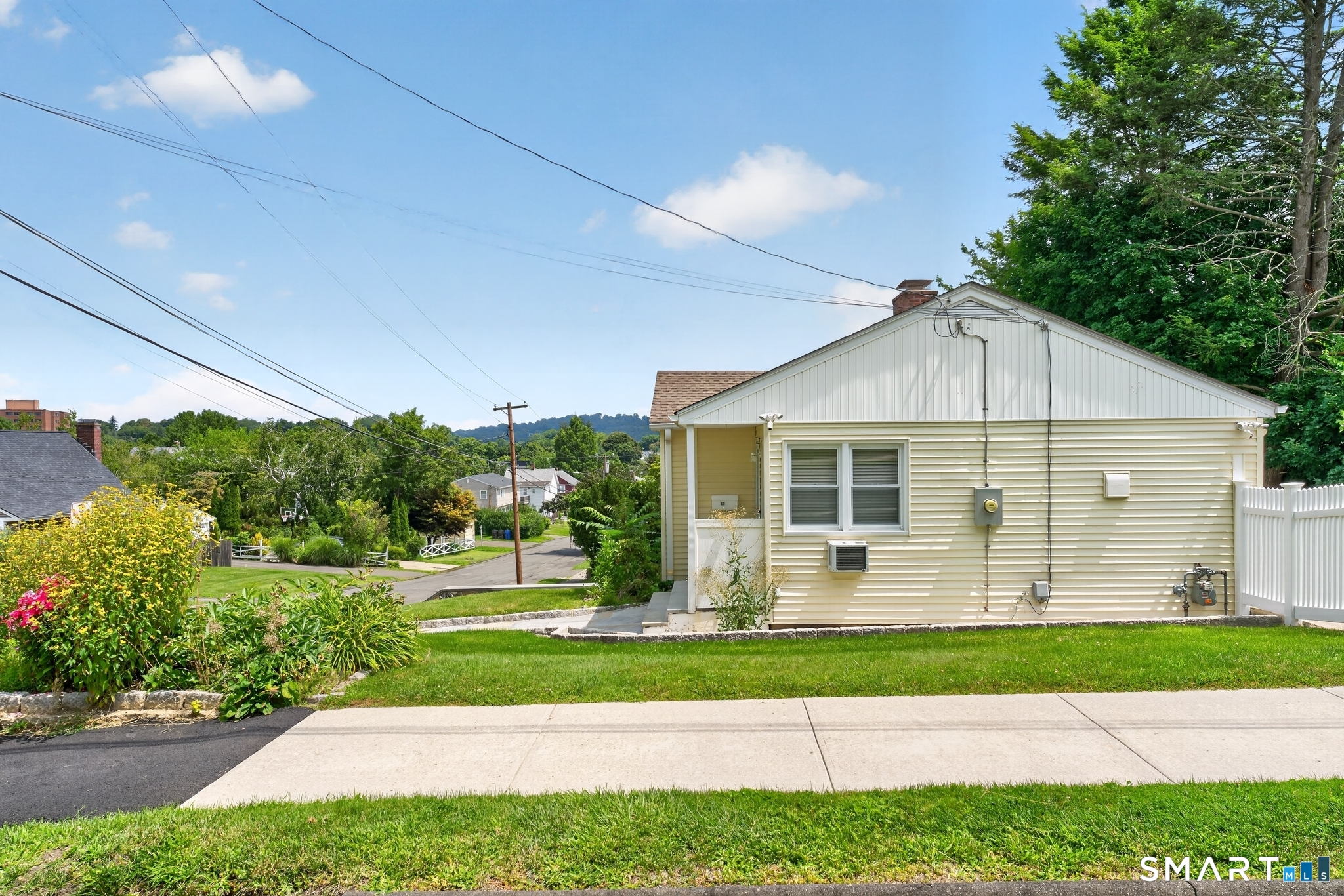 10 Seeley Street Danbury CT 06810