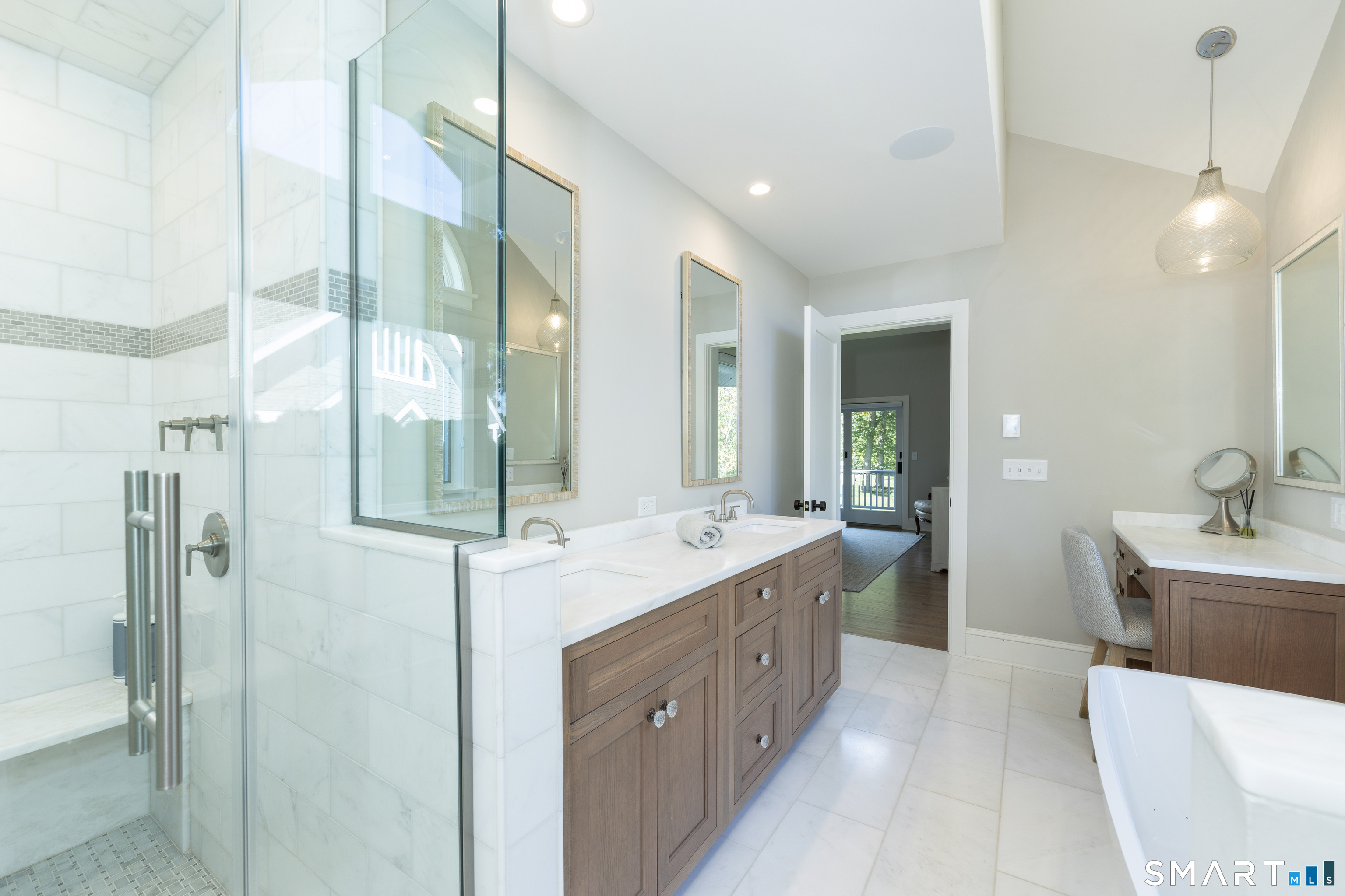 15 Linden Shores Branford CT 06405
