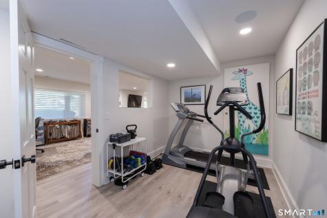 15 Linden Shores Branford CT 06405