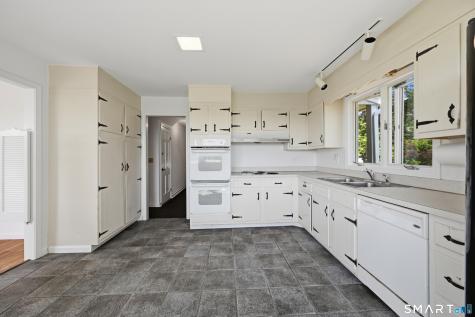 15 Valley View Road Newtown CT 06470