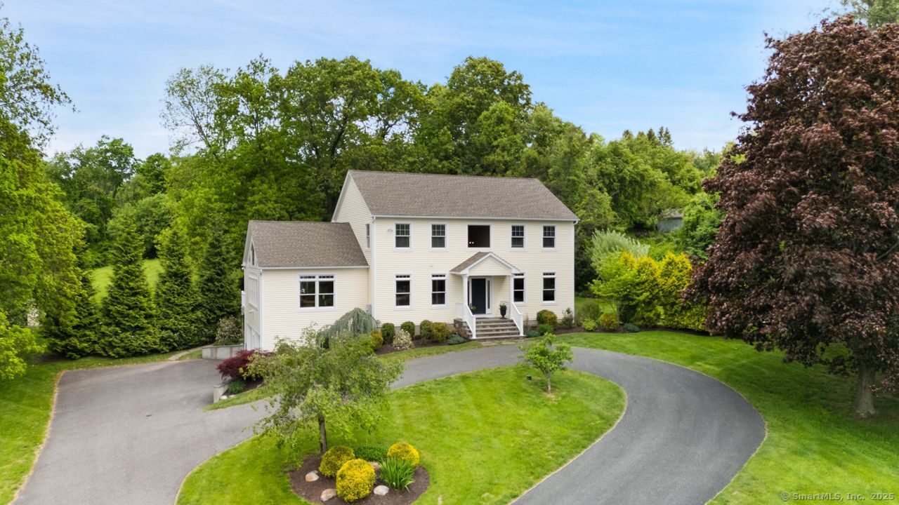 8 Meadowview Drive Brookfield CT 06804