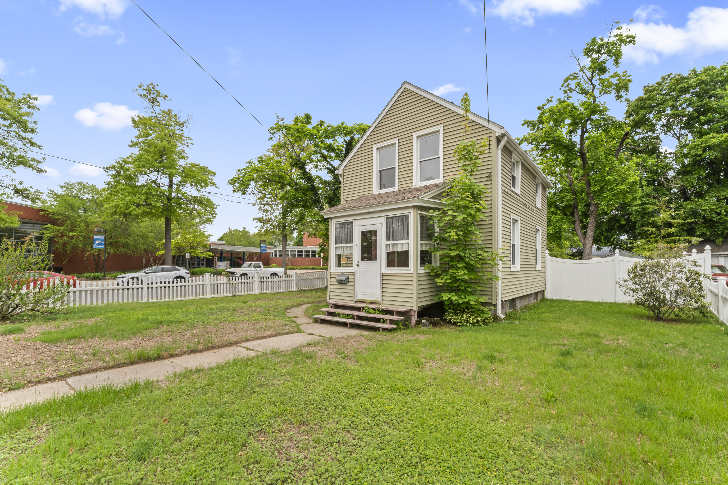 17 Laurel Street Plainville CT 06062