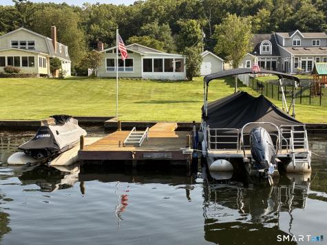 52 Housatonic Drive Newtown CT 06482