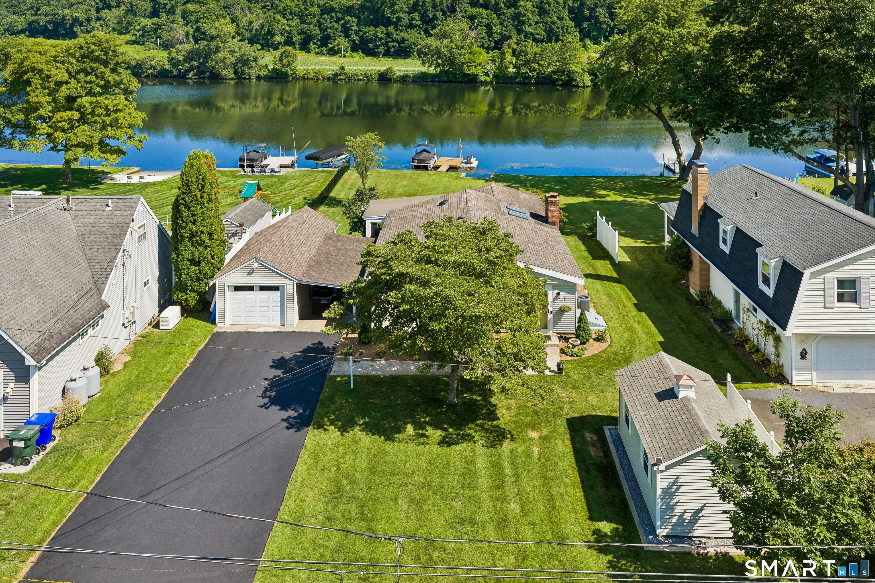 52 Housatonic Drive Newtown CT 06482