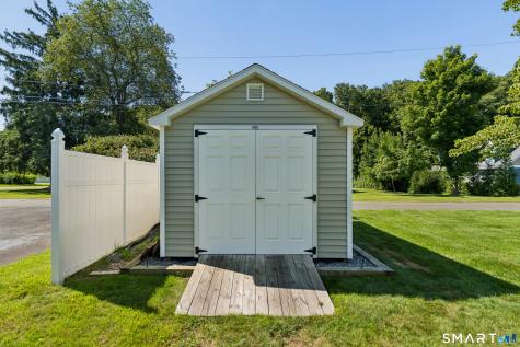 52 Housatonic Drive Newtown CT 06482