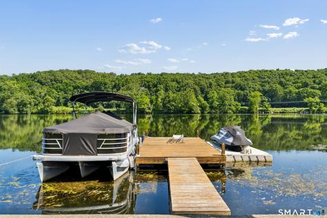 52 Housatonic Drive Newtown CT 06482