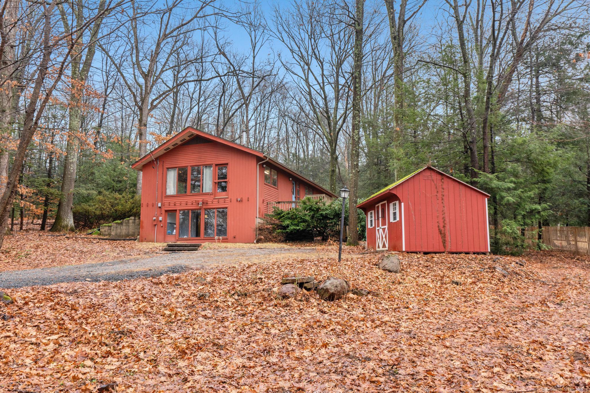 1230 Copperhill Road Suffield CT 06093