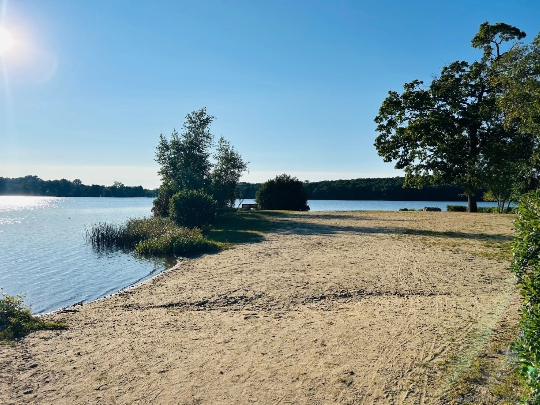 25 Woodland Drive Lebanon CT 06249