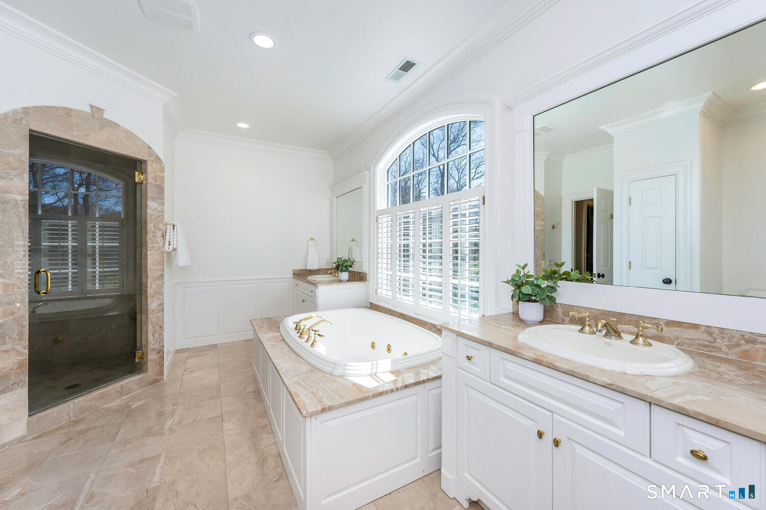 74 Salisbury Road Darien CT 06820