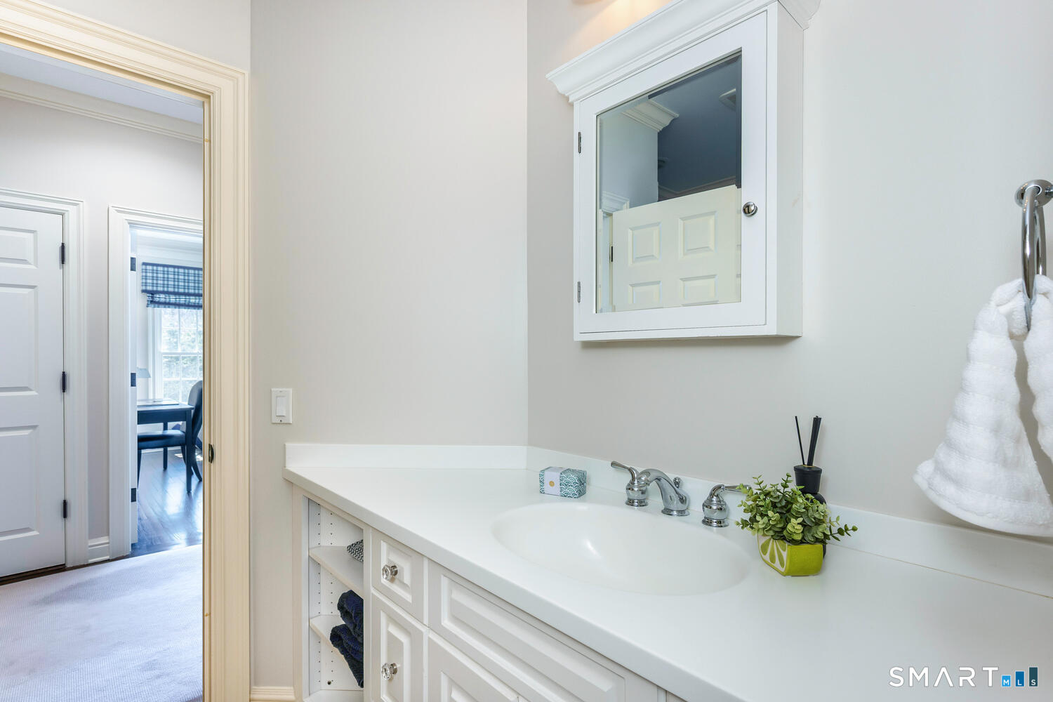 74 Salisbury Road Darien CT 06820