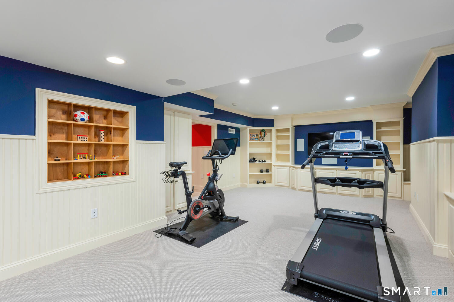 74 Salisbury Road Darien CT 06820