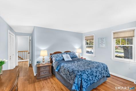 6 Lawton Drive Simsbury CT 06070