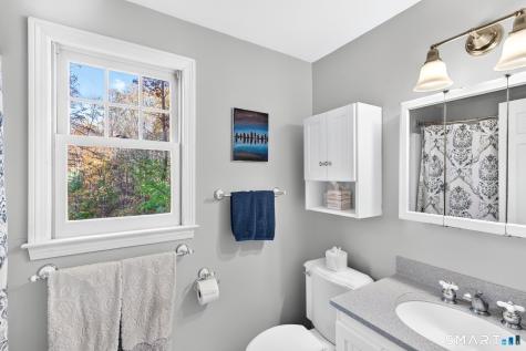 6 Lawton Drive Simsbury CT 06070