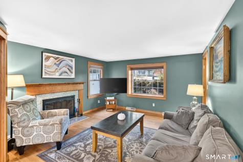 6 Lawton Drive Simsbury CT 06070