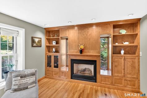 6 Lawton Drive Simsbury CT 06070