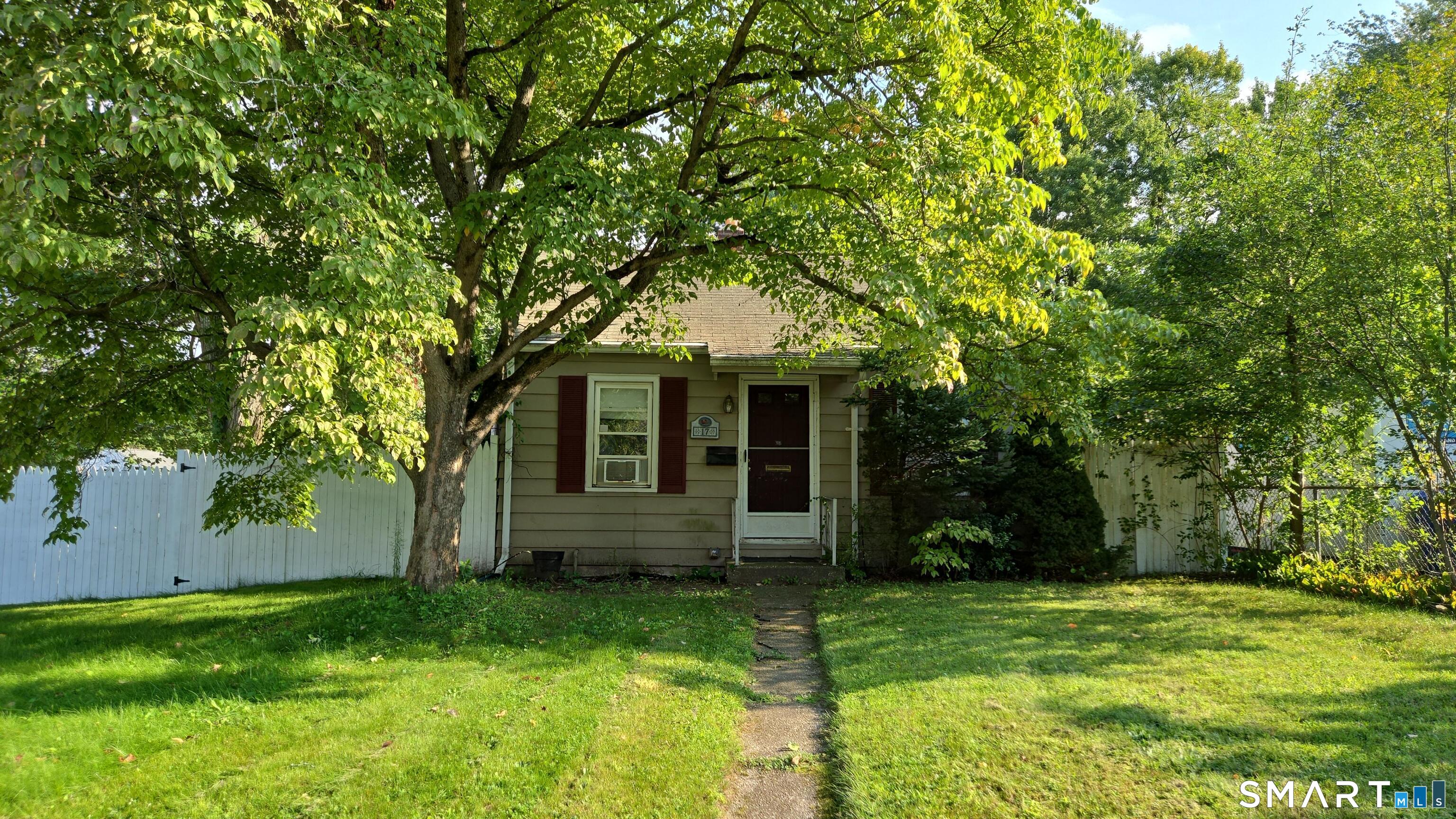 17 Canterbury Street East Hartford CT 06118