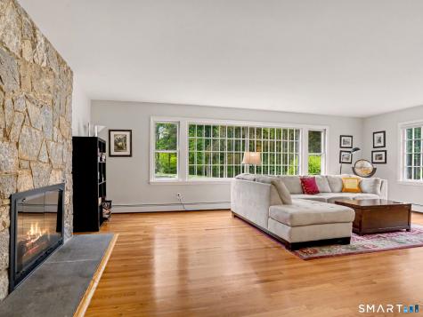 49 Mollbrook Drive Wilton CT 06897