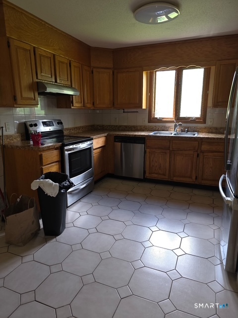 123 Country Club Drive Windsor CT 06095