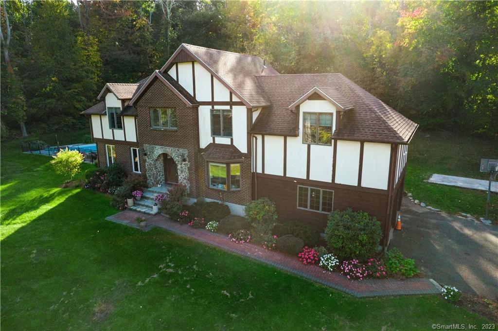 6 Holley Lane Prospect CT 06712