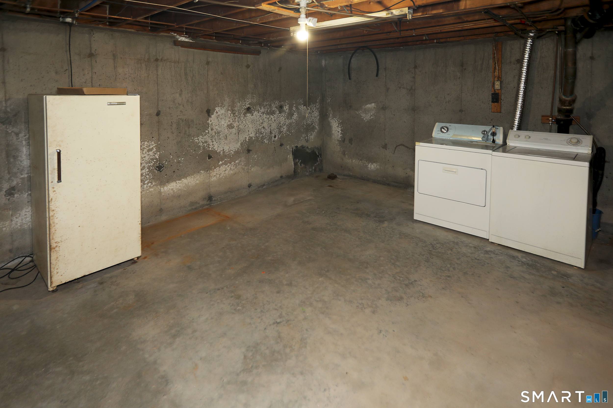 64 Rogers Lane Enfield CT 06082