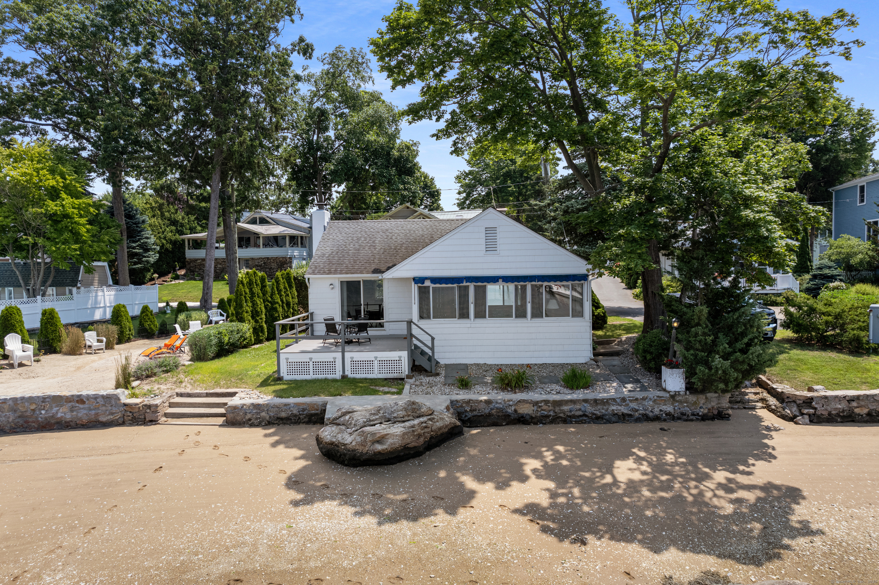 15 River Road Branford CT 06405