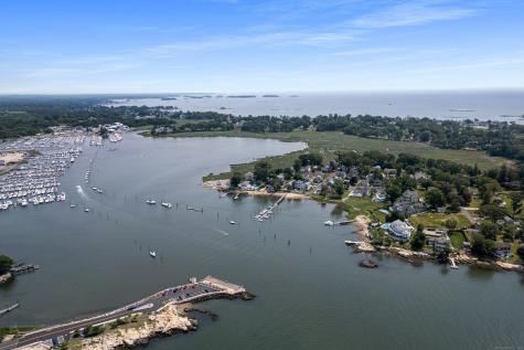 15 River Road Branford CT 06405