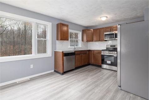 21 Longwood Drive Naugatuck CT 06770