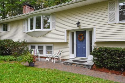 11 Crane Place Simsbury CT 06070