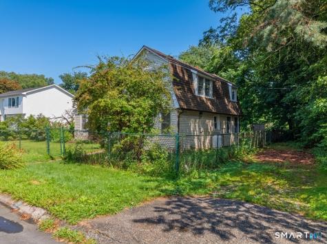 7 Fitzgerald Avenue Waterford CT 06385