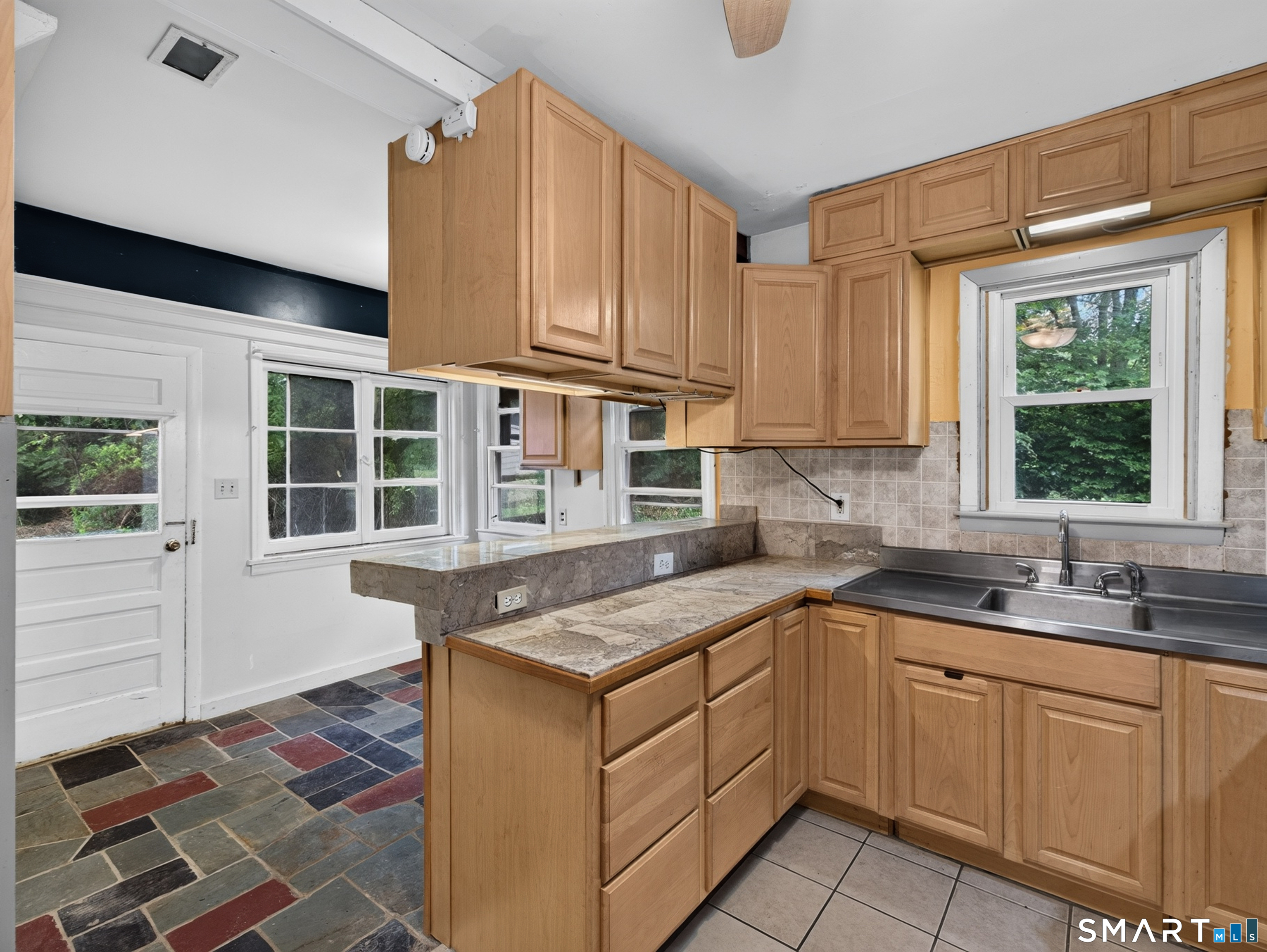 7 Fitzgerald Avenue Waterford CT 06385