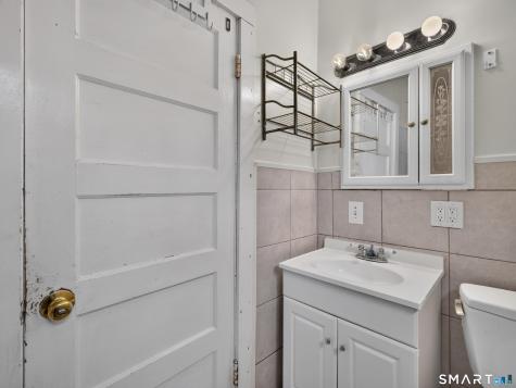 7 Fitzgerald Avenue Waterford CT 06385